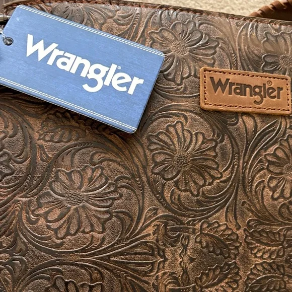 NWT Wrangler Floral Embossed Brown Fringe Shoulder Bag - Picture 2 of 9